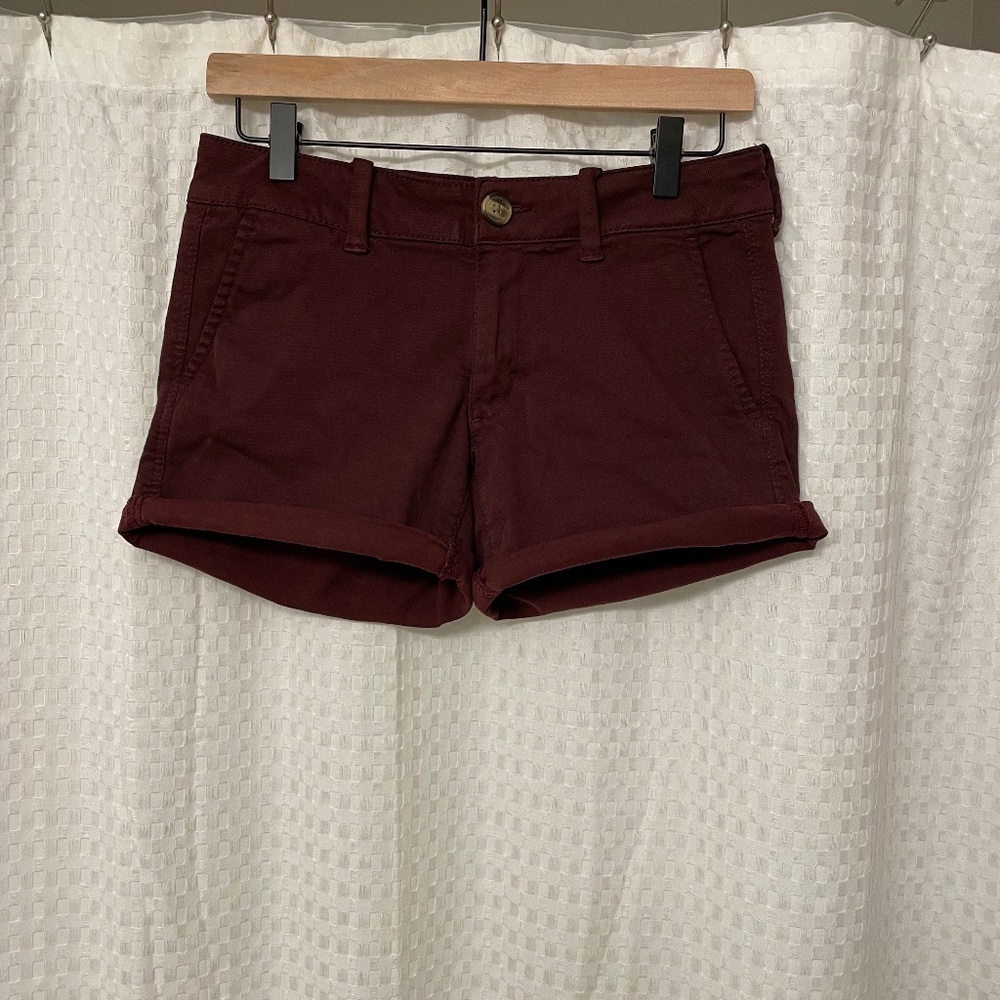American Eagle Twill Super Stretch Burgundy Midi Shorts Size 2